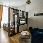 Design 3Bdr Apartment In Residence, Free Parking